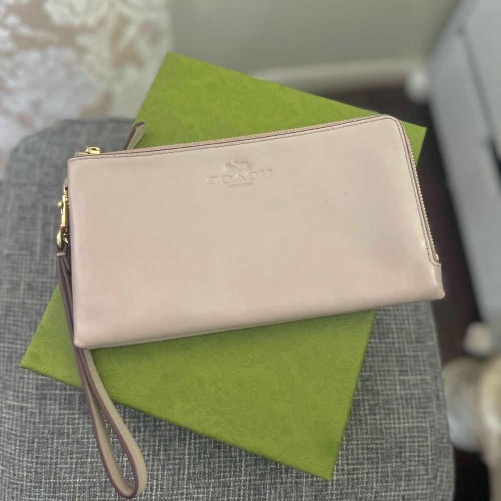 Like New! Coach Double Zip Wristlet $298